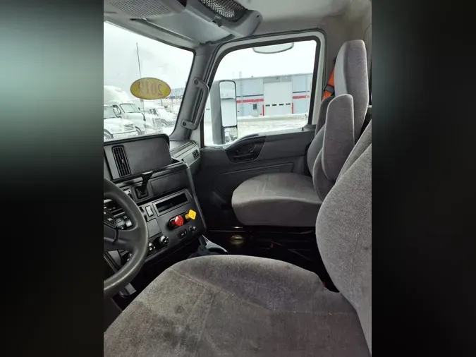 2019 NAVISTAR INTERNATIONAL RH613 DAYCAB S/A