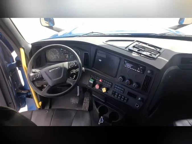 2023 Freightliner Cascadia 126
