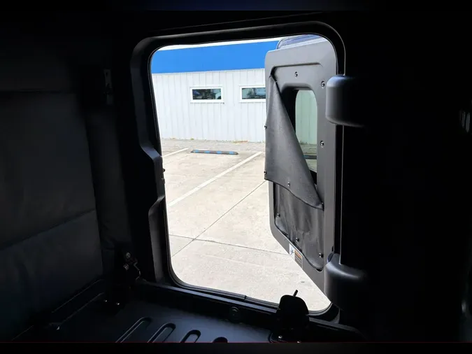 2022 Freightliner Cascadia 126