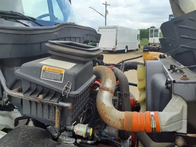 2017 NAVISTAR INTERNATIONAL 4300