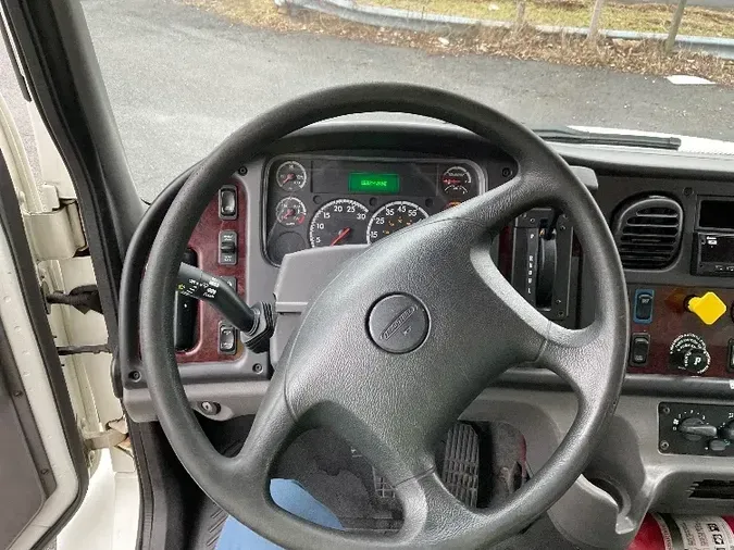 2018 Freightliner M2