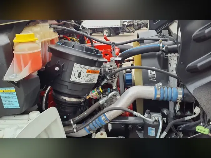 2020 FREIGHTLINER/MERCEDES M2 106