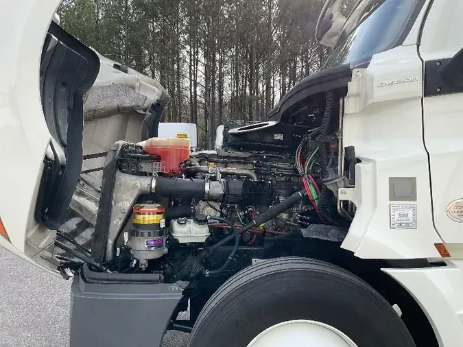 2018 Freightliner T12664ST