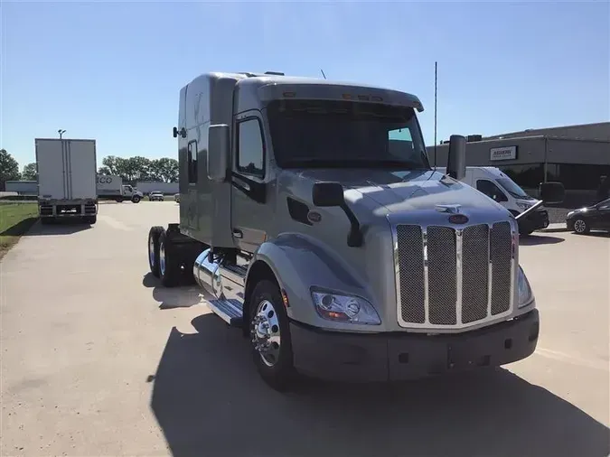 2020 PETERBILT 579