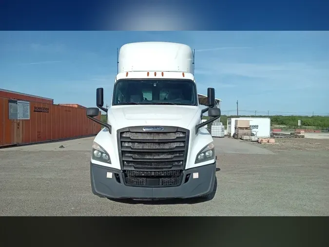 2020 Freightliner Cascadia 126