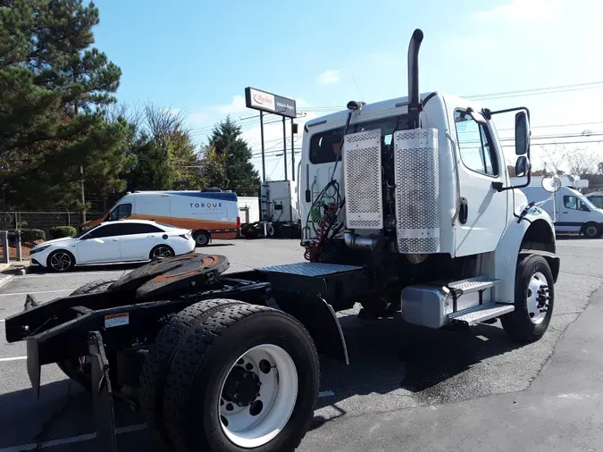 2017 FREIGHTLINER/MERCEDES M2 106