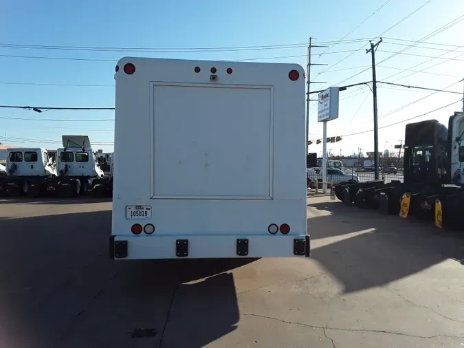 2017 FREIGHTLINER/MERCEDES M2 106