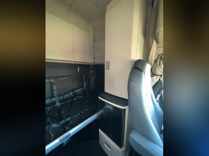 2023 KENWORTH T680d5810fac05eb30ecdb5ebe0ffbc449c6