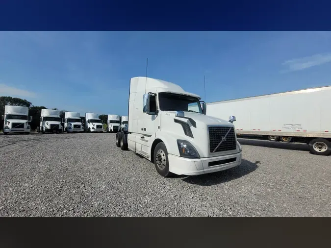 2018 Volvo VNL 740d58432390e7cd5b53cb51e6c6a537607