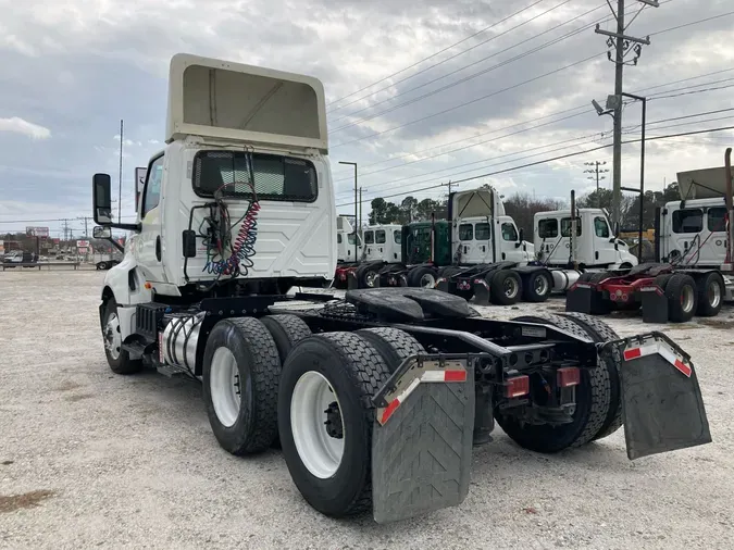 2020 NAVISTAR INTERNATIONAL LT625 DAYCAB T/A