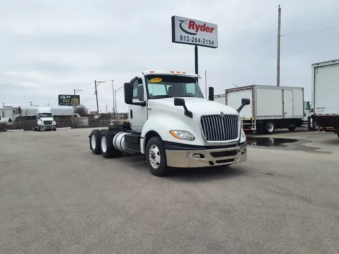 2019 NAVISTAR INTERNATIONAL LT625 DAYCAB T/A