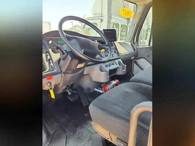 2017 FREIGHTLINER M2 106