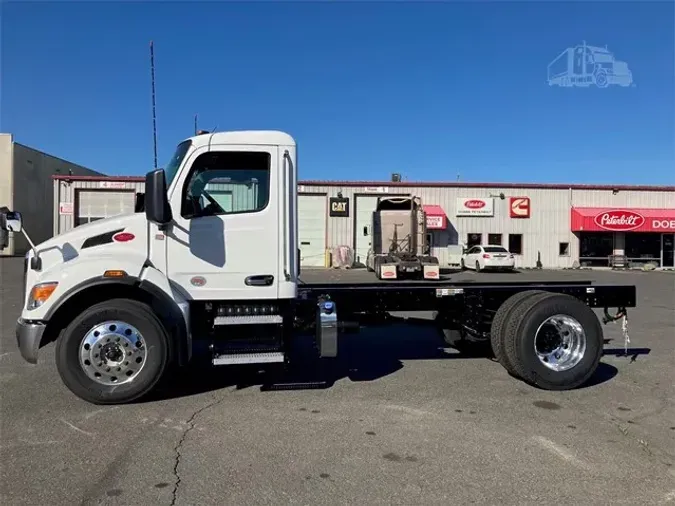 2025 PETERBILT 537