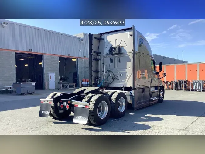 2021 Freightliner Cascadia