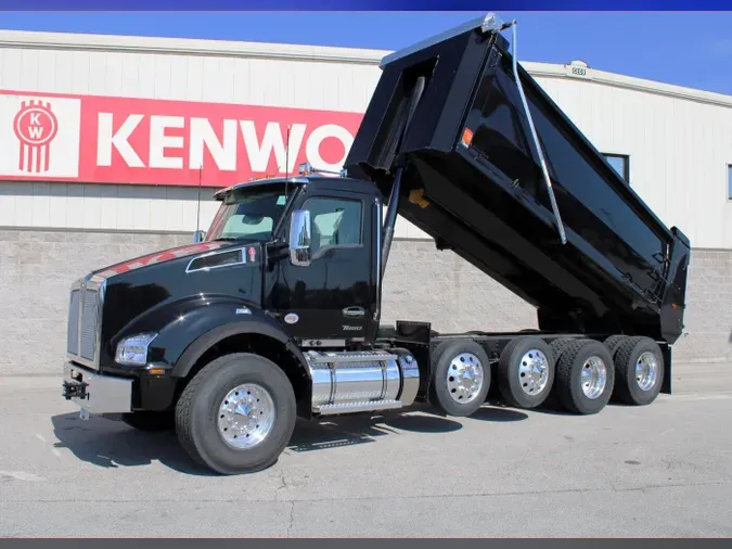 2025 Kenworth T880 Short Hood