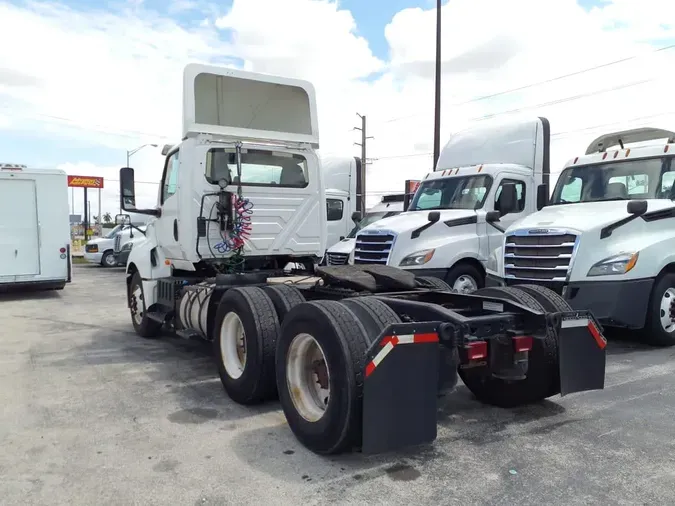 2018 NAVISTAR INTERNATIONAL LT625 DAYCAB T/A