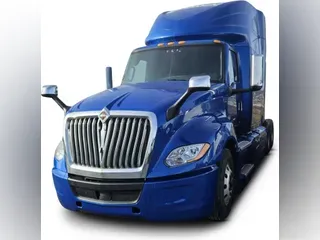 2022 International LT625