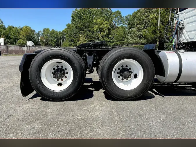 2019 INT LT625 6x4