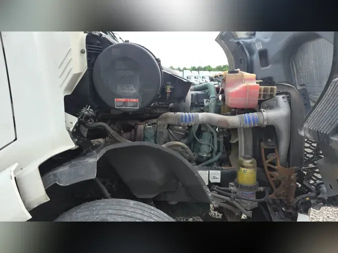 2018 Volvo VNL300
