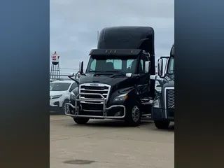 2021 FREIGHTLINER CASCADIA 126