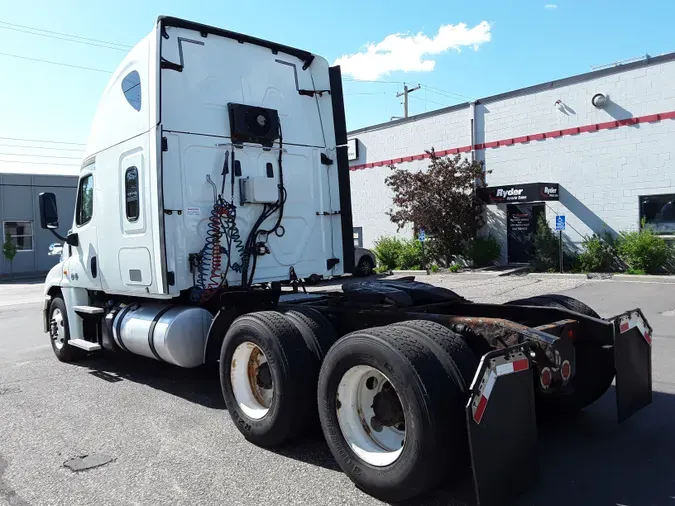 2018 FREIGHTLINER/MERCEDES CASCADIA 125