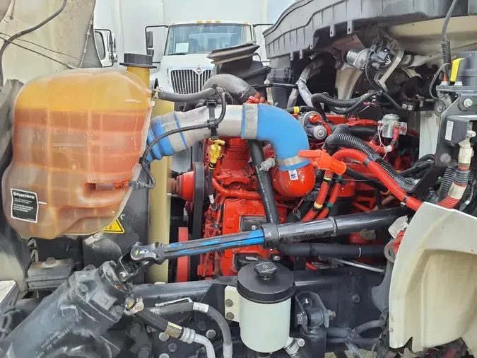 2019 NAVISTAR INTERNATIONAL 4300