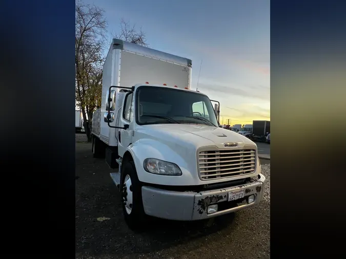 2017 FREIGHTLINER/MERCEDES M2 106