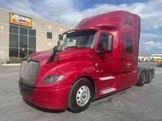 2022 International LT625