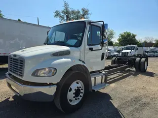 2017 FREIGHTLINER/MERCEDES M2 106