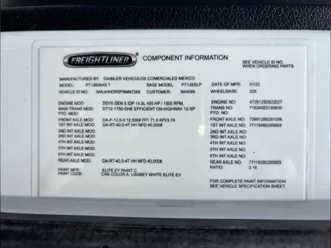 2023 Freightliner Cascadia 126