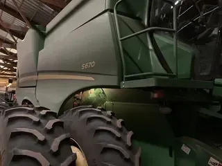 2014 John Deere S670