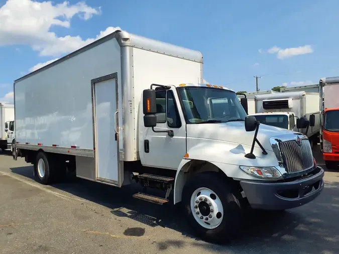 2018 NAVISTAR INTERNATIONAL 4300 LP