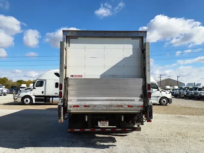 2021 FREIGHTLINER/MERCEDES M2 106