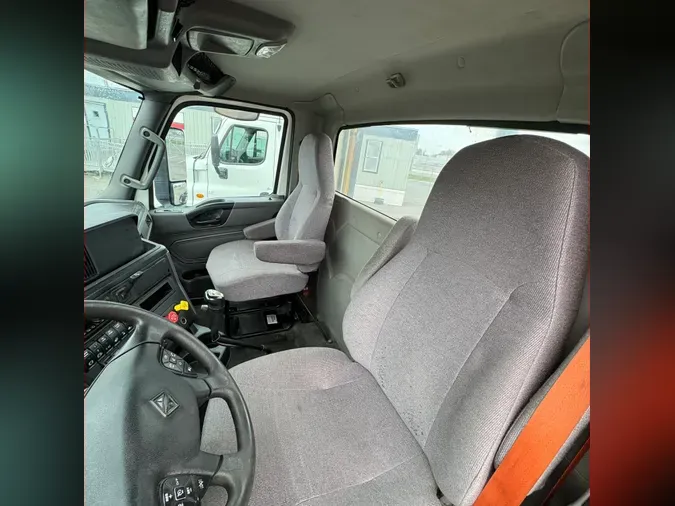 2019 NAVISTAR INTERNATIONAL LT625 DAYCAB T/A