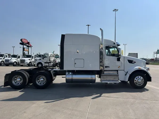 2020 Peterbilt 567