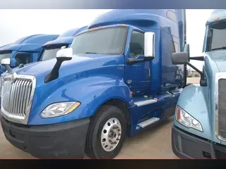 2022 INTERNATIONAL LT