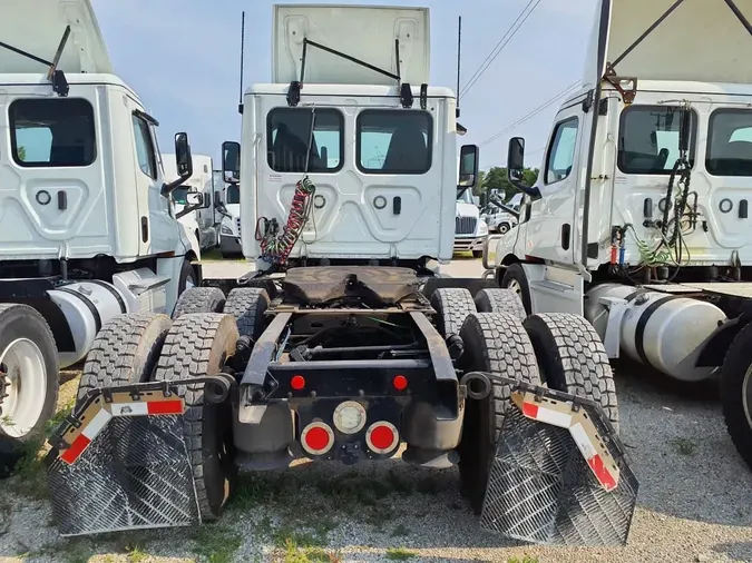 2019 FREIGHTLINER CASCADIA 125