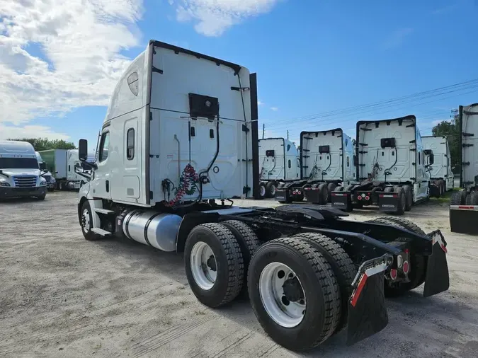 2022 FREIGHTLINER/MERCEDES NEW CASCADIA PX12664d5c1f32f692769b16f9ece42cc9a5072