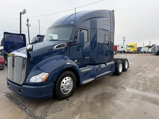 2022 Kenworth T680