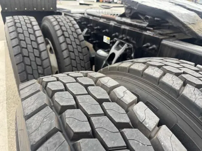 2019 Peterbilt 579d5c5f5c94ff9b445ea24c962f243b9b7