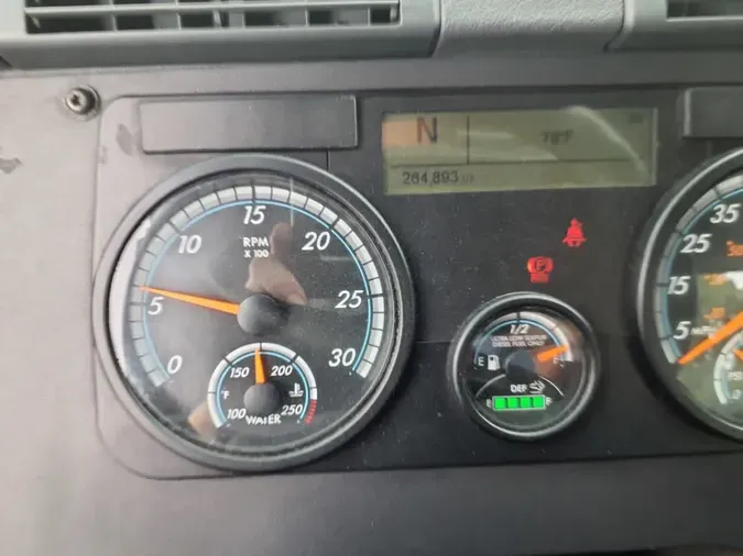 2018 FREIGHTLINER CASCADIA 125