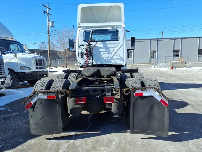 2019 NAVISTAR INTERNATIONAL LT625 DAYCAB T/A