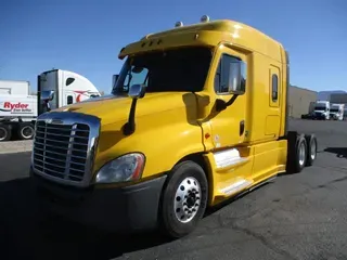 2020 FREIGHTLINER/MERCEDES CASCADIA 125