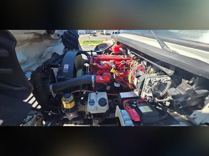 2020 FREIGHTLINER/MERCEDES M2 106