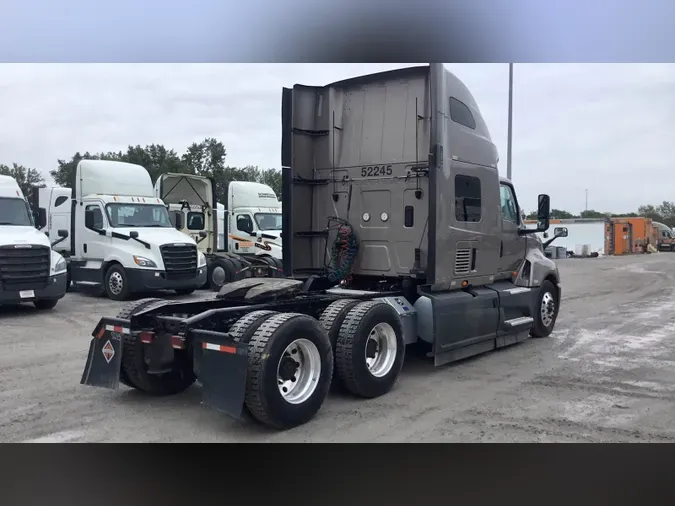 2022 International LT