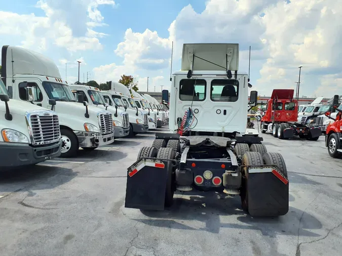 1999 FREIGHTLINER/MERCEDES FLD11264SD