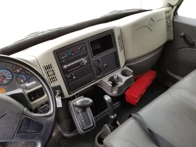 2015 International Durastar&reg; 4300 Low Profile 4x2