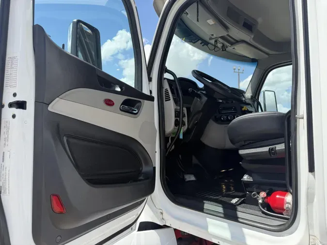 2024 Peterbilt 567