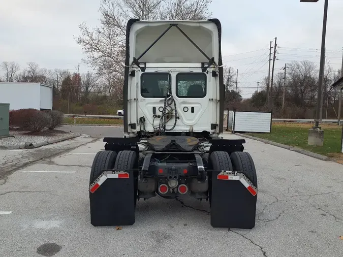2020 FREIGHTLINER/MERCEDES NEW CASCADIA 116