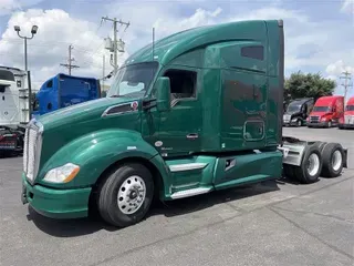 2022 KENWORTH T680